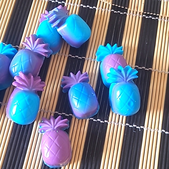 🫧🧼🫧 Bundle of 10 Vegan Soap 🧼 - Picture 4 of 6